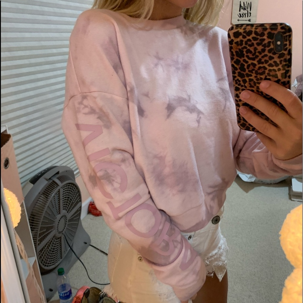 🌼VS sport cropped hoodie🌼